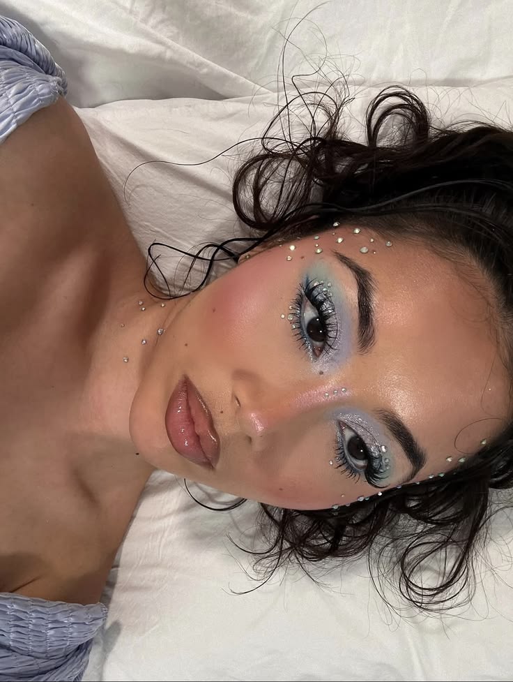 Icy blue shadow with pearls